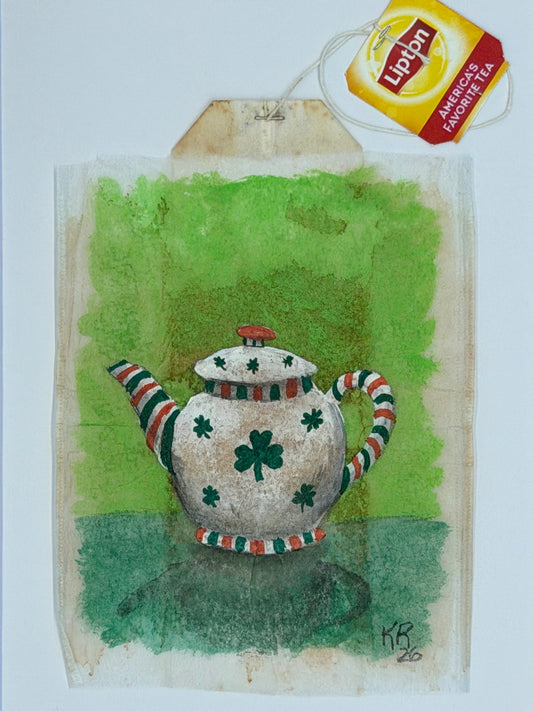 Teapot and cup Shamrocks