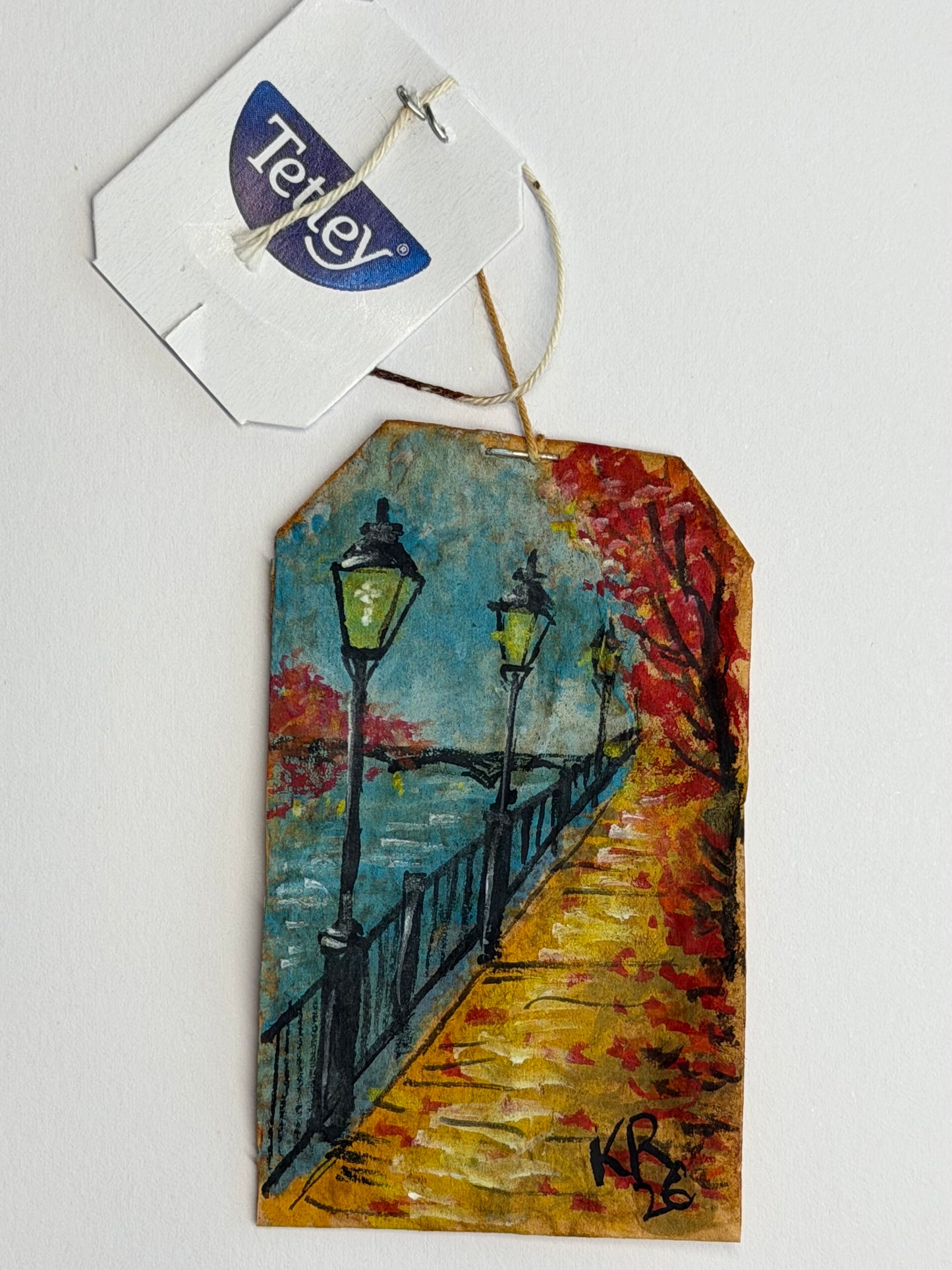 Mini Teabag Lamp post path